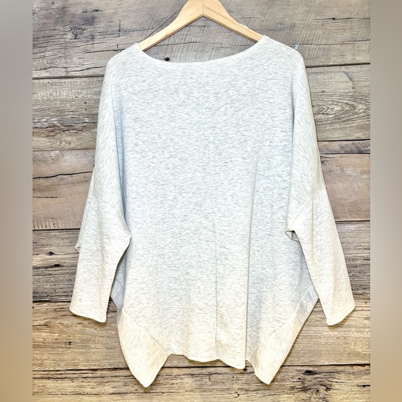 Charlotte Avery Boatneck Scuba Dolman Sleeve Knit Top in Off-White / Ash Grey - Picture 5 of 7